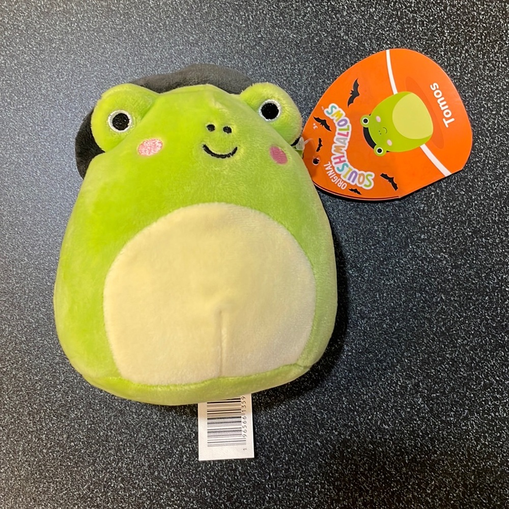 Squishmallow Halloween witch frog Tomos